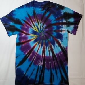 New small unisex tie dye shirt